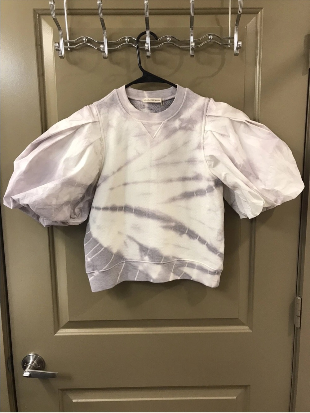 Ulla Johnson Lavender Tie-Dye Puff Sleeve Crewneck Sweater (item A56)